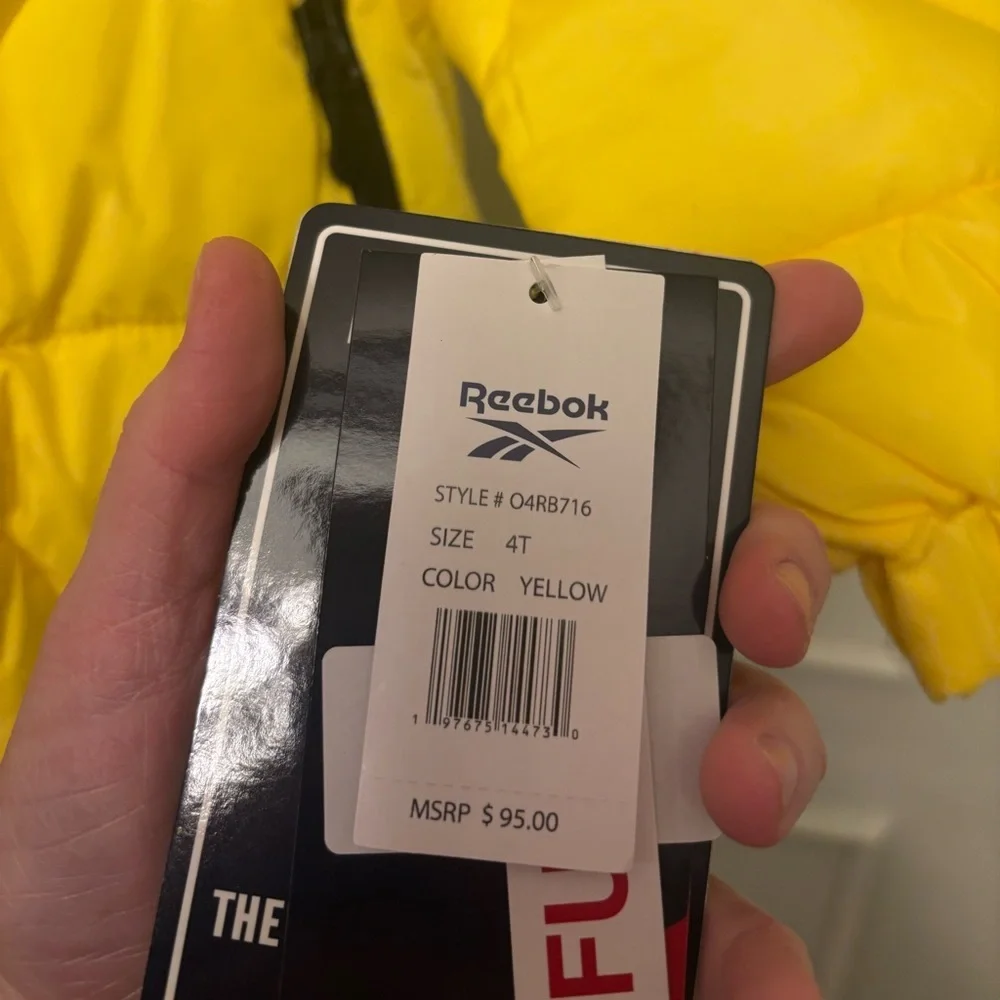 Reebok Yellow Puffer Size 4T NWT Unisex Bomber Puffer Jacket MSRP $95 - Picture 4 of 4